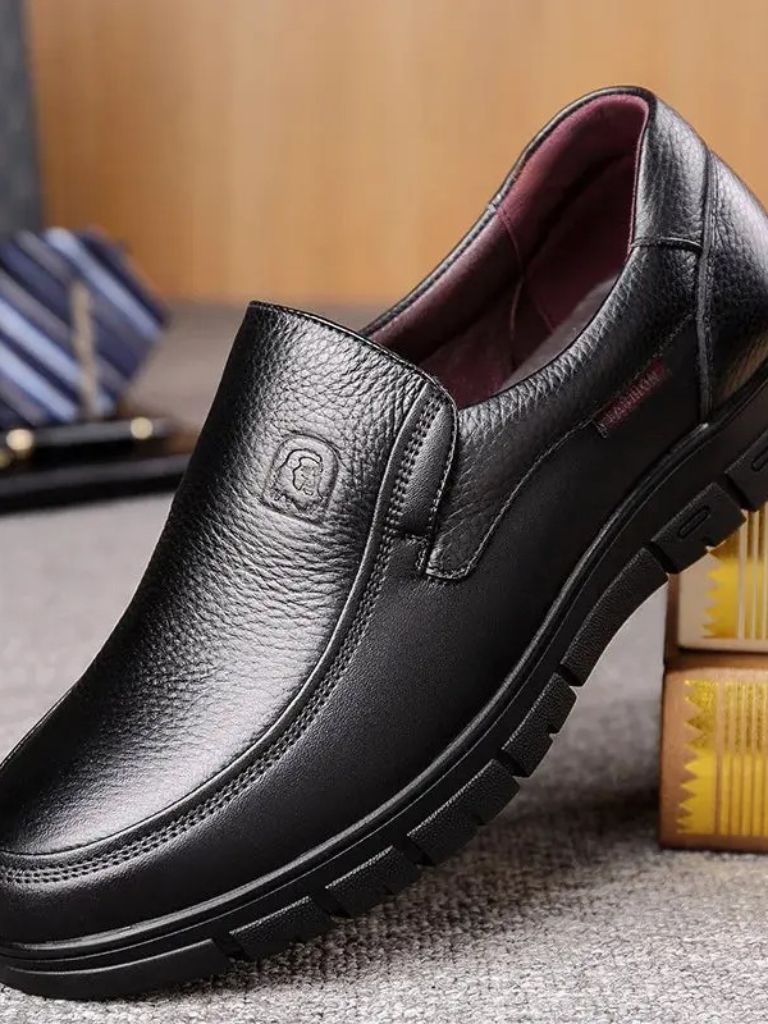 Essential Shoes Comfortable Elegant - Cross & Crown
