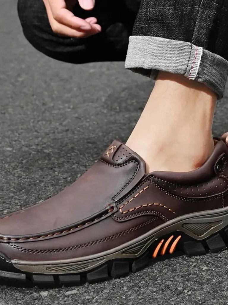 Everyday Essential Comfortable Shoes - Cross & Crown