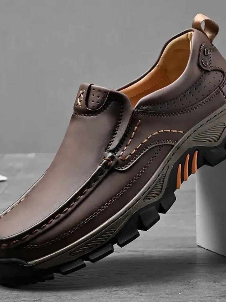 Everyday Essential Comfortable Shoes - Cross & Crown
