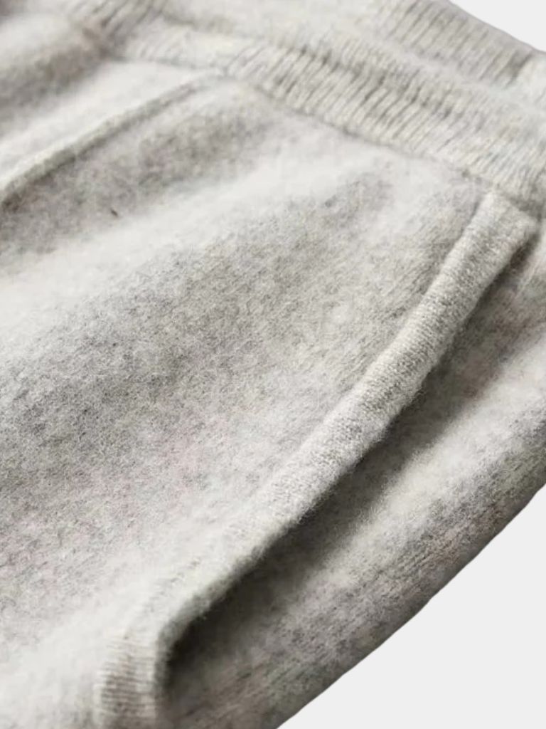 Camden Winter Lounge Cashmere Set – Cross & Crown