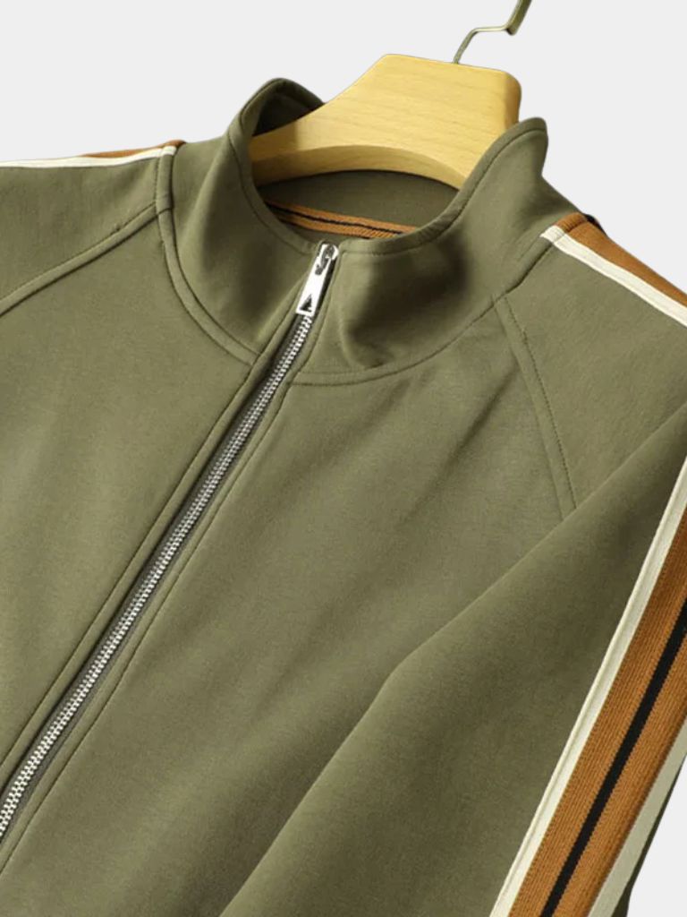 Daily Comfort Track Suit – Cross & Crown