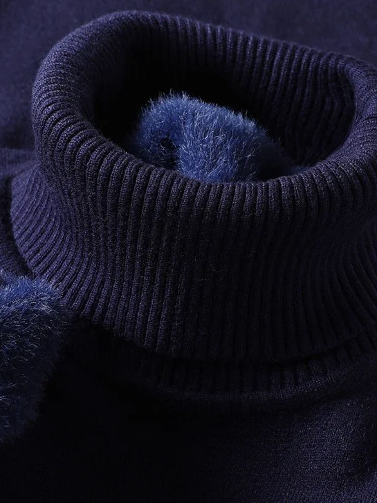 Aurelius Wool Turtleneck - Cross & Crown