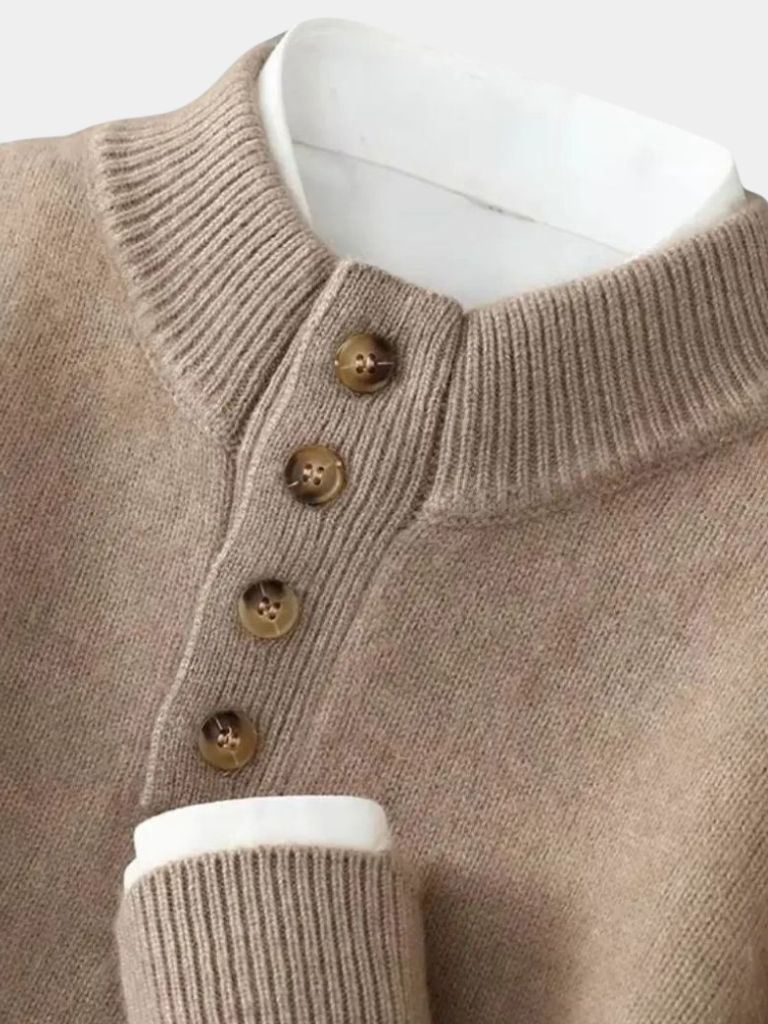 Timeless Luxe Cashmere Pullover - Cross & Crown