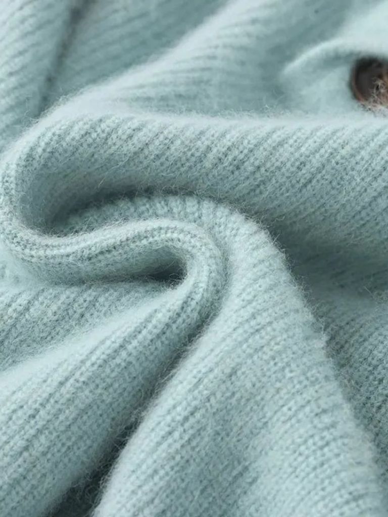 Soft Haven Cashmere Sweater - Cross & Crown